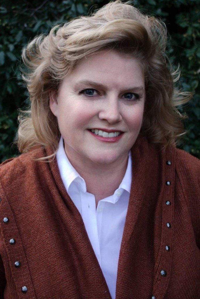 Dr. Amanda Morris headshot